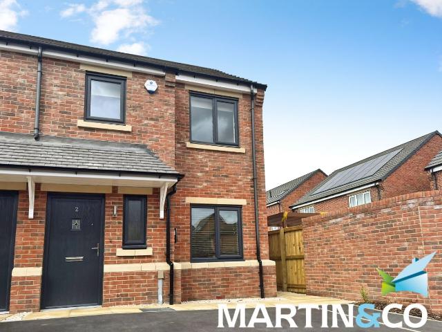 Heath Way, Wakefield, West Yorkshire WF1, 3 bed semi detached house to rent, £1,400 pcm | PrimeLocation
