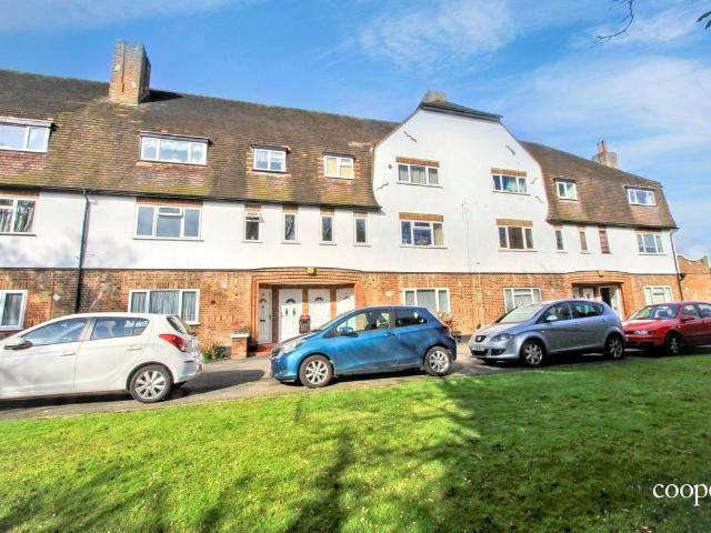 Heath Court, Park Road, Uxbridge UB8, 2 bed maisonette to rent, £1,650 pcm | PrimeLocation