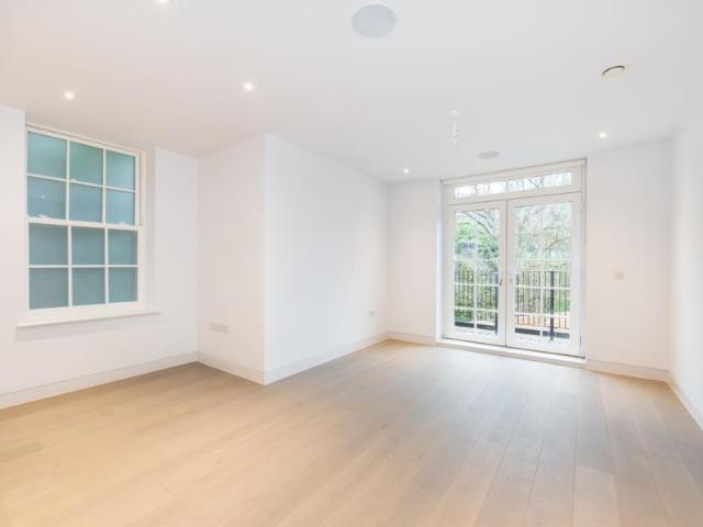 Heath Drive, Hampstead, NW3 2 bed flat to rent £3,142 pcm £725 pw
