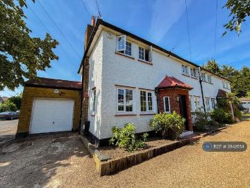 Heath Drive, Potters Bar, EN6 4 bed semi detached house to rent £3,200 pcm £738 pw