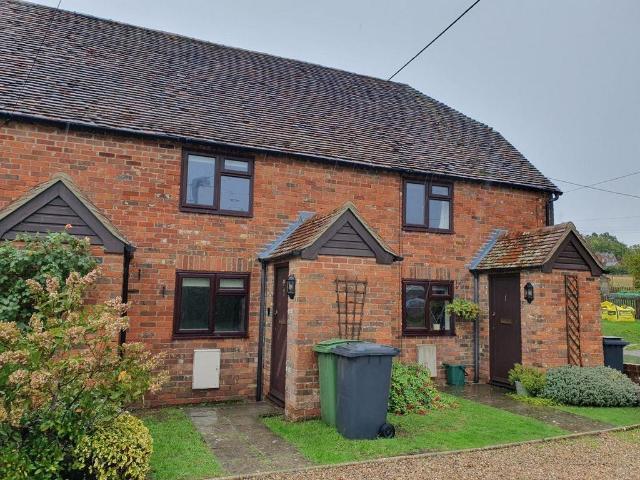 Heath End, Newbury 1 bed terraced house to rent £1,150 pcm £265 pw
