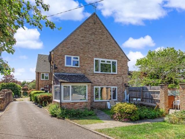 Heath Lane, Bladon 2 bed apartment to rent £1,375 pcm £317 pw
