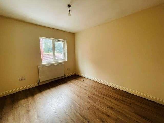 Heath Lane, West Browmich, B71