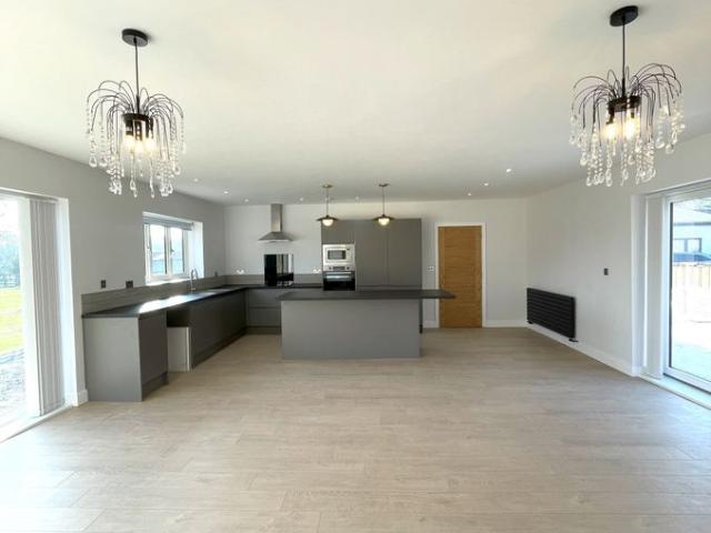 Heath Lane, Willaston, Merseyside CH66, 3 bed barn conversion to rent, £1,875 pcm | PrimeLocation
