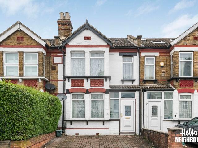 Heath Road, Hounslow TW3, 5 bed terraced house to rent, £3,500 pcm | PrimeLocation