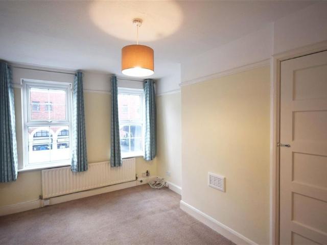 Heath Road, Twickenham, London, TW1