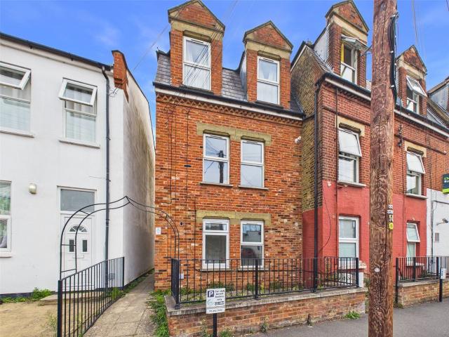 Heath Road, Twickenham TW1, Studio to rent, £1,075 pcm | PrimeLocation