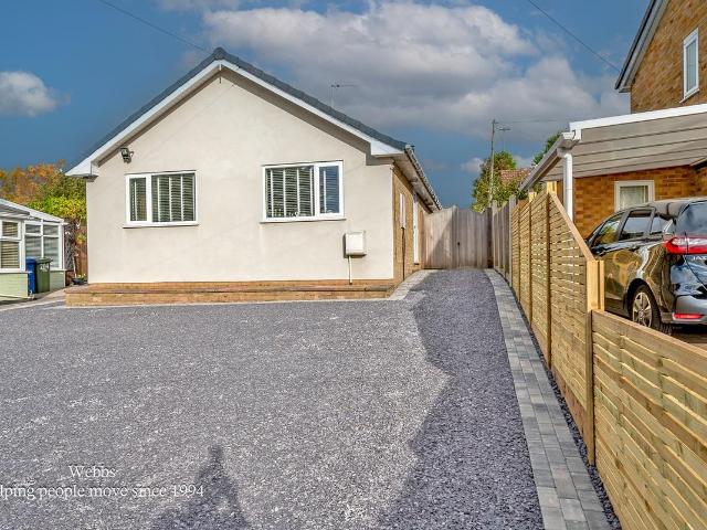 Heath Street, Hednesford, Cannock WS12, 3 bed detached bungalow to rent, £1,500 pcm | PrimeLocation