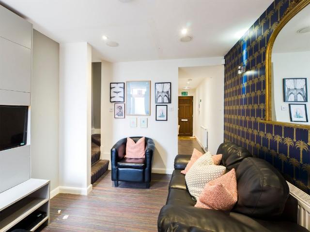 Heath Street, Newcastle Under Lyme ST5, 3 bed terraced house to rent, £572 pppm | PrimeLocation
