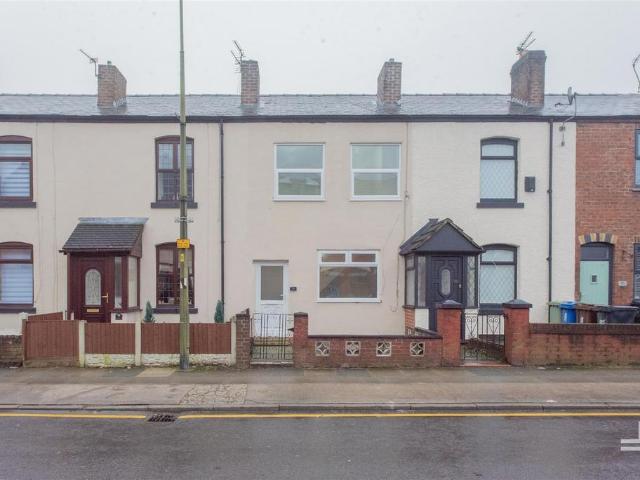Heath Street, Warrington WA3 3 bed terraced house to rent £950 pcm £219 pw
