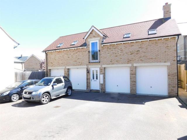 Heathcliff Avenue, Stotfold, Hitchin SG5, 2 bed flat to rent, £1,350 pcm | PrimeLocation