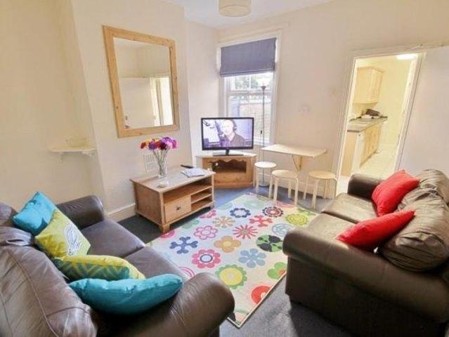 Heathcoat Street 5 bed house share to rent £2,815 pcm £650 pw
