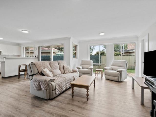 Heathcote residence in a highly convenient setting