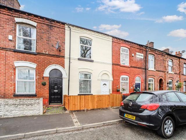 Heather Brae, Newton Le Willows, WA12 2 bed terraced house to rent £875 pcm £202 pw