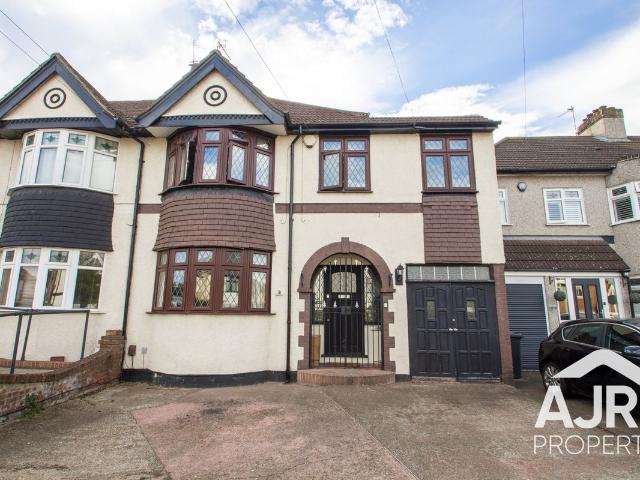 Heather Drive, Dartford DA1, 3 bed semi detached house to rent, £2,400 pcm | PrimeLocation