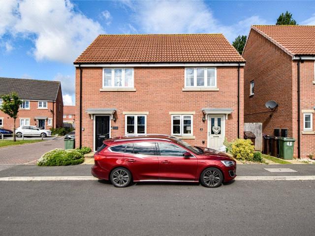 Heather Drive, Pontefract, West Yorkshire WF8, 2 bed semi detached house to rent, £950 pcm | PrimeLocation