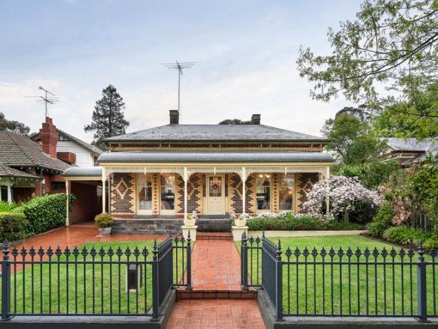 'Heatherdale': Exquisite 1880s Heritage