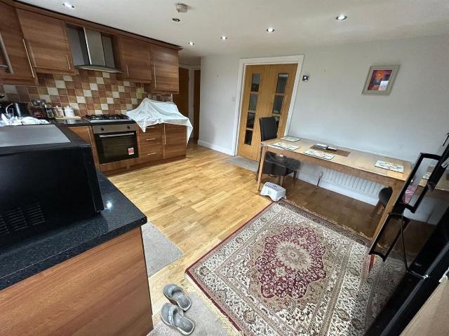 Heatherdene, Homewood Road, Tunbridge TN3, 3 bed flat to rent, £1,900 pcm | PrimeLocation