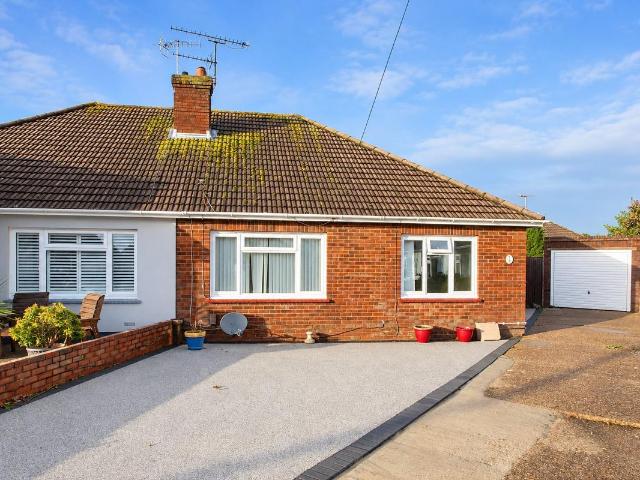 Heathfield Close, Worthing BN13, 2 bed semi detached bungalow to rent, £1,500 pcm | PrimeLocation