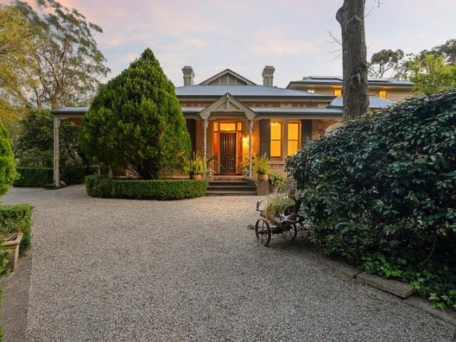 Heathfield in full bloom a C1920 villa with an estate sized encore