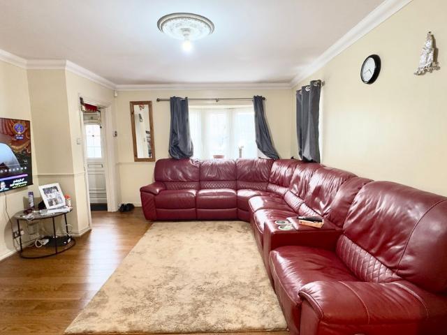 Heathfield Park Drive, Romford RM6, 3 bed terraced house to rent, £2,500 pcm | PrimeLocation