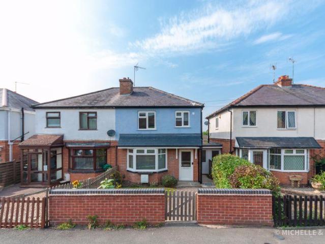 Heathfield Road, Webheath, Redditch 3 bed semi detached house to rent £1,250 pcm £288 pw