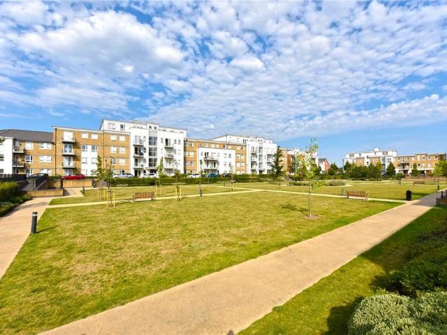 Heathland Court, 3 Grebe Way. 2 bed apartment to rent £1,675 pcm £387 pw