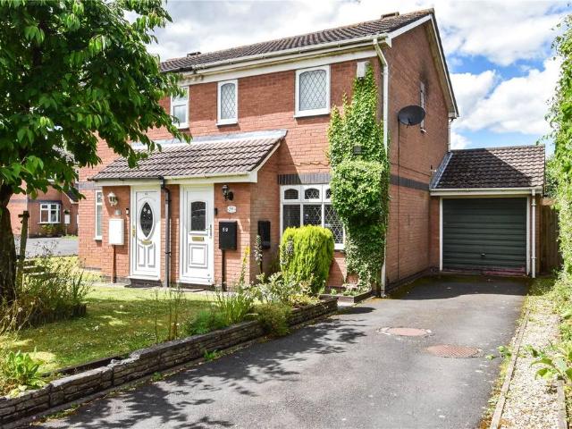 Heathlands Grove, Northfield. 2 bed semi detached house to rent £1,050 pcm £242 pw