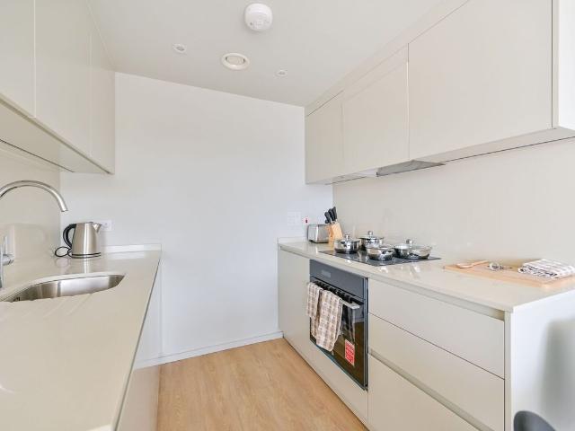 Heathrow House, Hounslow TW5, 1 bed flat to rent, £1,750 pcm | PrimeLocation