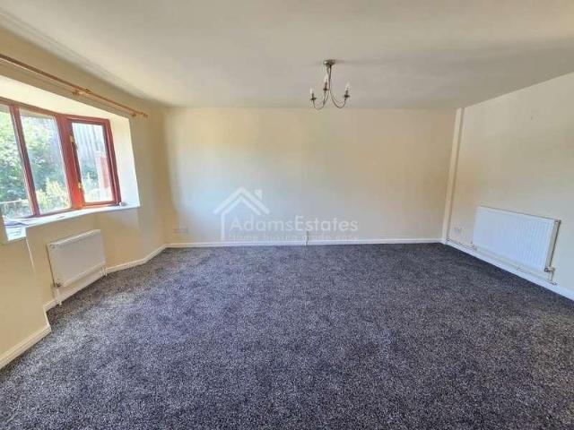Heaton Grange, Batley, WF17
