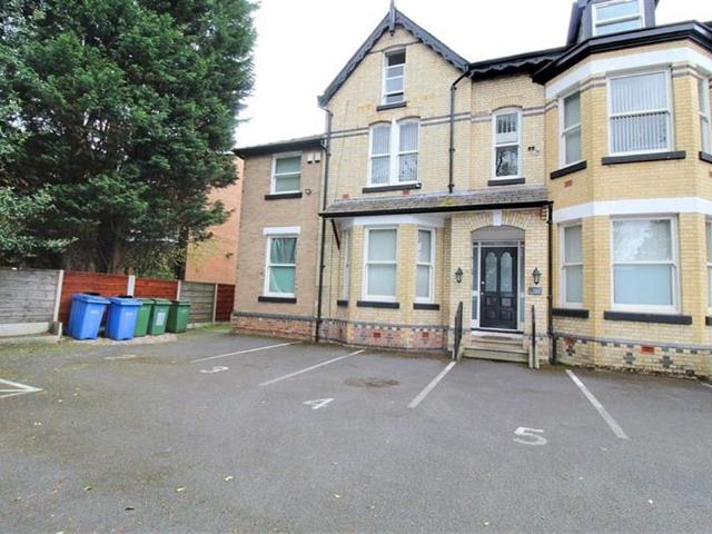 Heaton Moor House, Heaton Moor Road 1 bed apartment to rent £975 pcm £225 pw