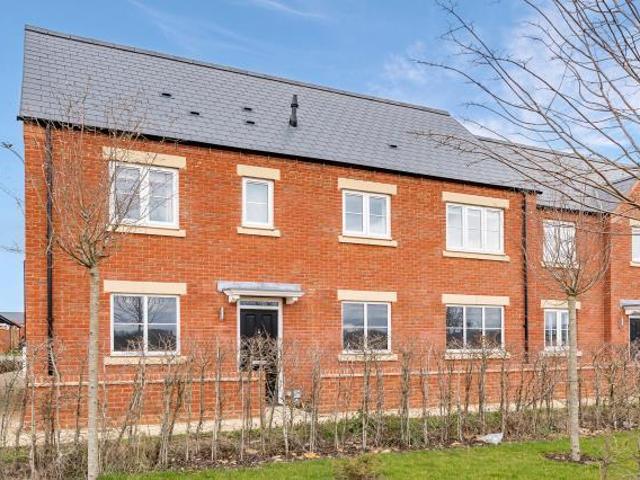 Heaton Road, Bicester, OX26 2 bed flat to rent £1,500 pcm £346 pw