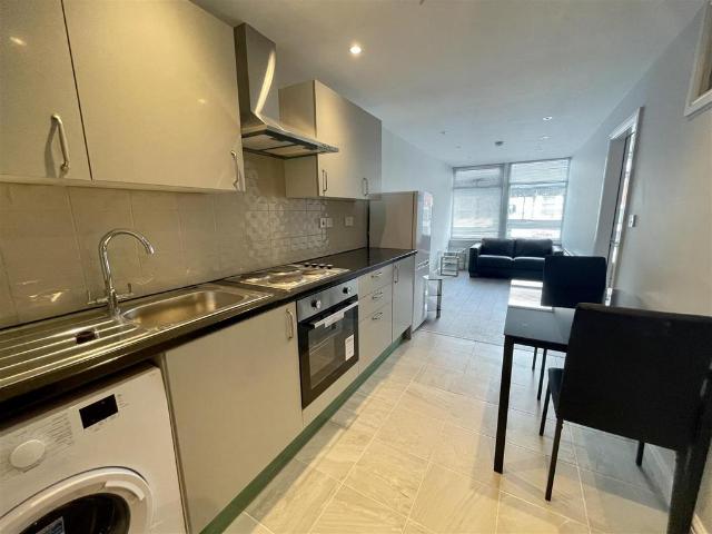 Heaton Road, Newcastle Upon Tyne 1 bed apartment to rent £895 pcm £207 pw
