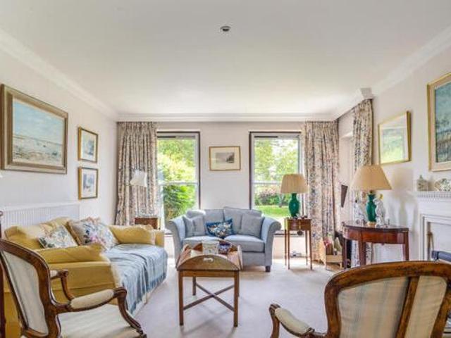 Headbourne Worthy, Winchester, 2 Bedroom Semi detached
