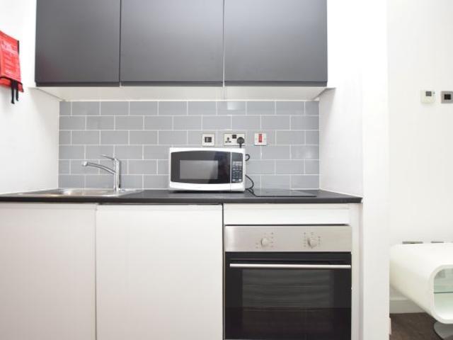 Headford Street, Sheffield S3, Studio to rent, £700 pcm | PrimeLocation