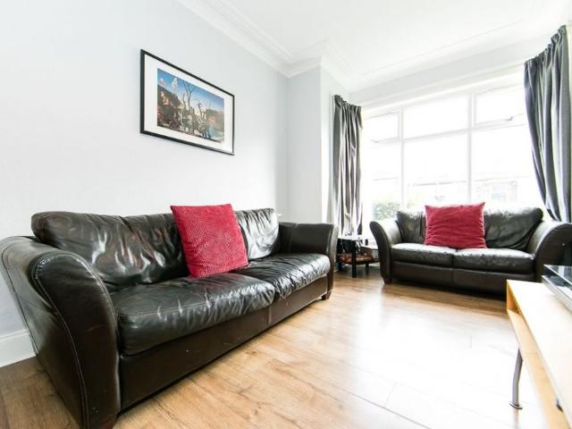 Headingley Avenue, Headingley, Leeds