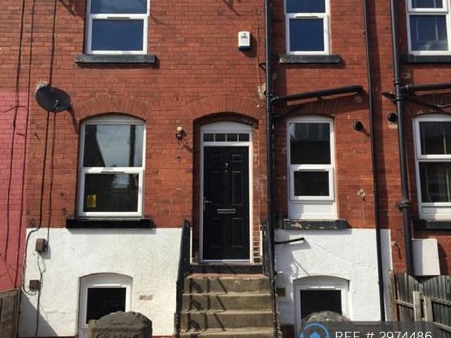 Headingley, Leeds, LS6 3 bed terraced house to rent £1,890 pcm £436 pw