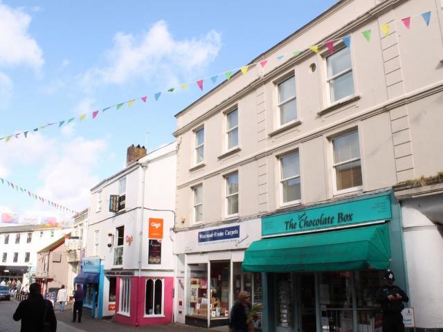 Headland View Apartments, Church Street TR11, 1 bed flat to rent, £800 pcm | PrimeLocation
