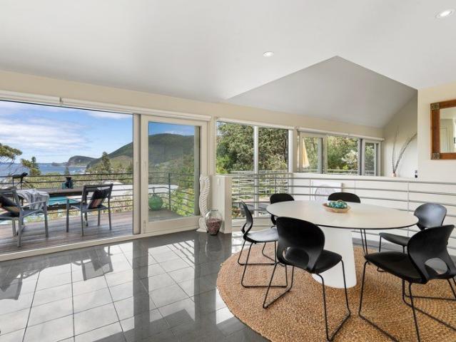 Headland Living Above the Waves 28 Headland Road, Blueys Beach