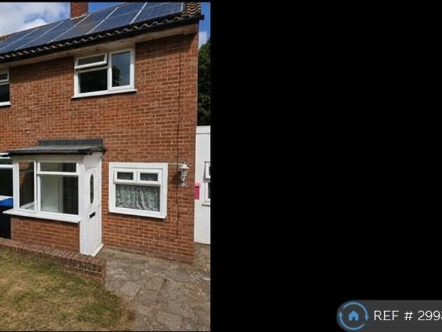 Headley Drive, Croydon, CR0 3 bed semi detached house to rent £2,350 pcm £542 pw