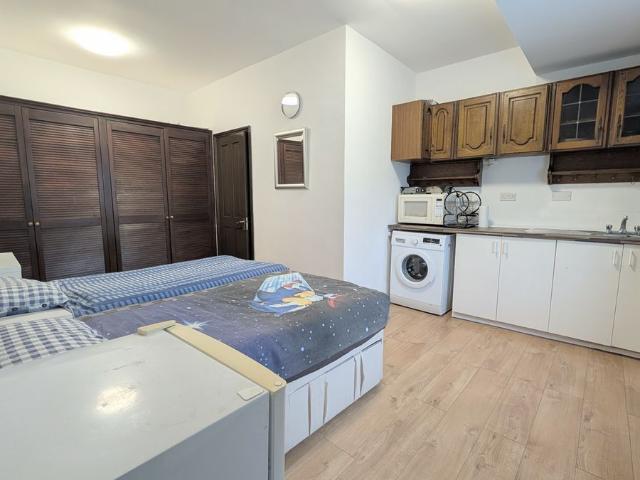 Headstone Lane, Harrow HA2, 1 bed flat to rent, £1,100 pcm | PrimeLocation