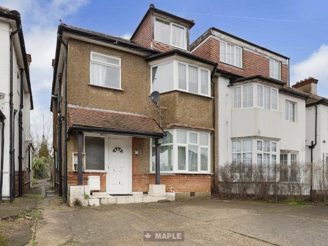 Headstone Lane, Harrow HA2, 2 bed maisonette to rent, £1,700 pcm | PrimeLocation
