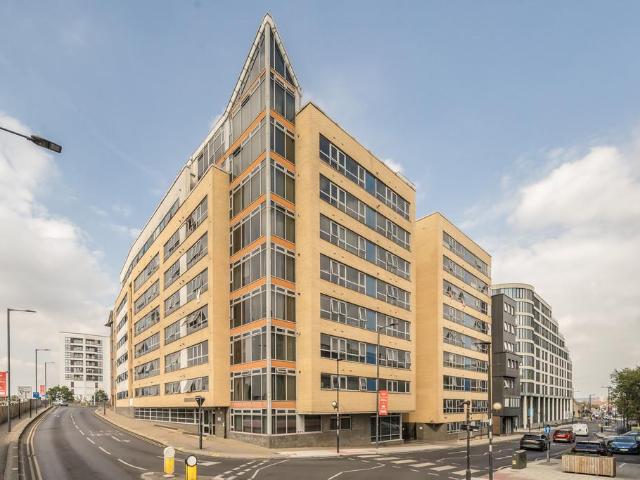 Headstone Road, Harrow 1 bed apartment to rent £1,550 pcm £358 pw