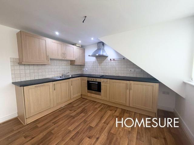 Heald Street, Garston, Liverpool, Merseyside L19, 2 bed flat to rent, £795 pcm | PrimeLocation