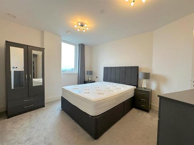 Healum Avenue, Southall UB2, 2 bed flat to rent, £1,950 pcm | PrimeLocation