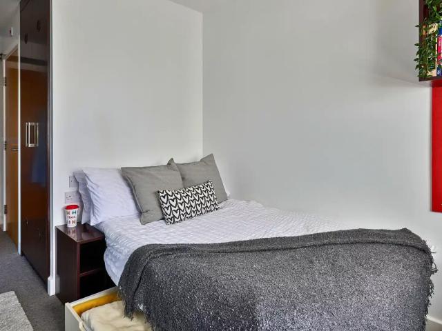 Heantun Point, Wolverhampton Student Accommodation | Amber