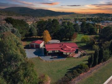 Heart Warming Home, Idyllic Village Setting, Magnificent Views