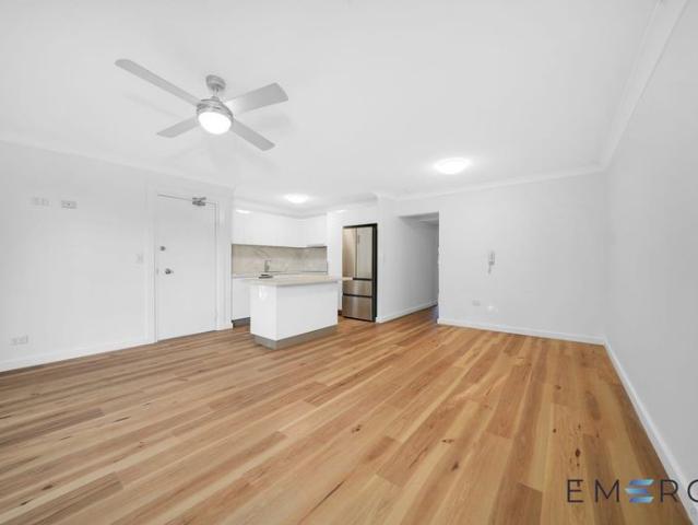 Heart of Burleigh, Minutes to James Street!