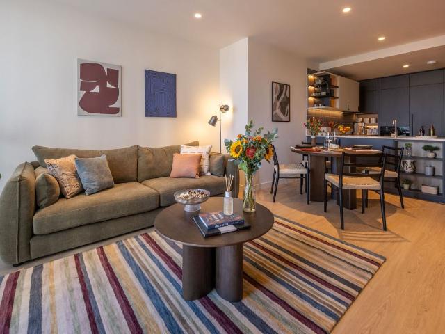 Heart Of Hale Lane, Tottenham, London N17, 2 bed flat to rent, £3,500 pcm | PrimeLocation