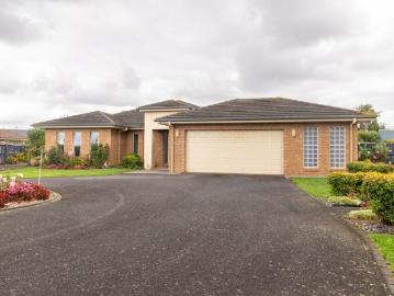 Koroit, Woolsthorpe - Equipped kitchen
